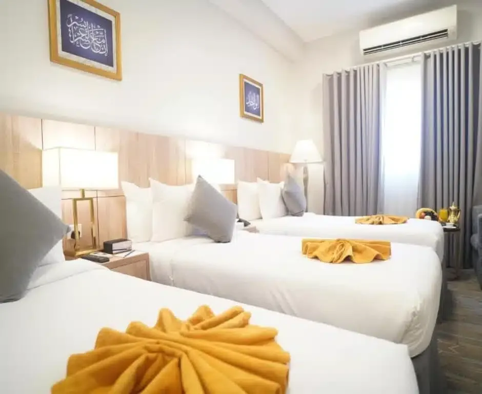 Emaar Andalusia Hotel Makkah — triple single room