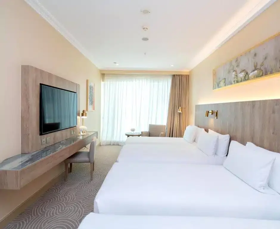 Mövenpick Hotel & Residence Hajar Tower Makkah — quad room