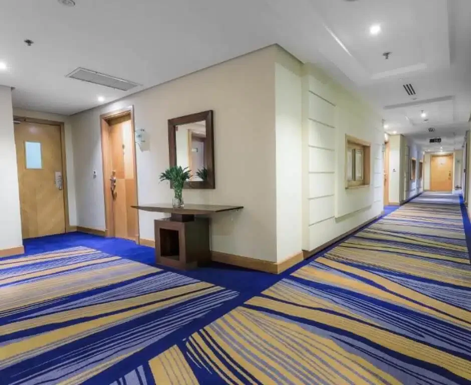 Prestige Al Mashaer Hotel — corridor