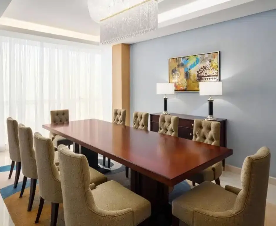 Sheraton Makkah Jabal Al Kaaba Hotel — business meeting room