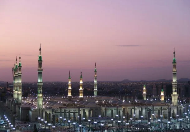 10 Nights Luxury Umrah Package